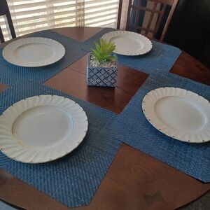 Vintage Heirloom dinner plates